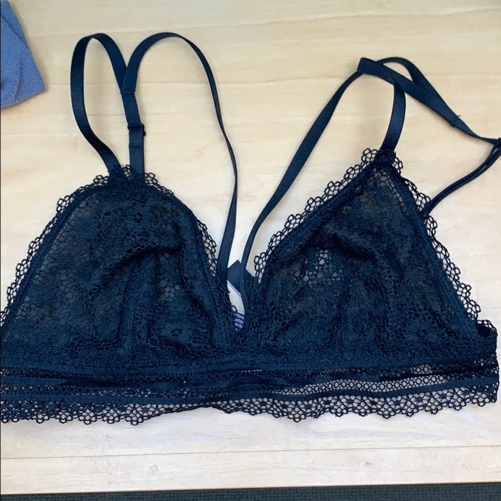 VS Bralette’s - Picture 5 of 5